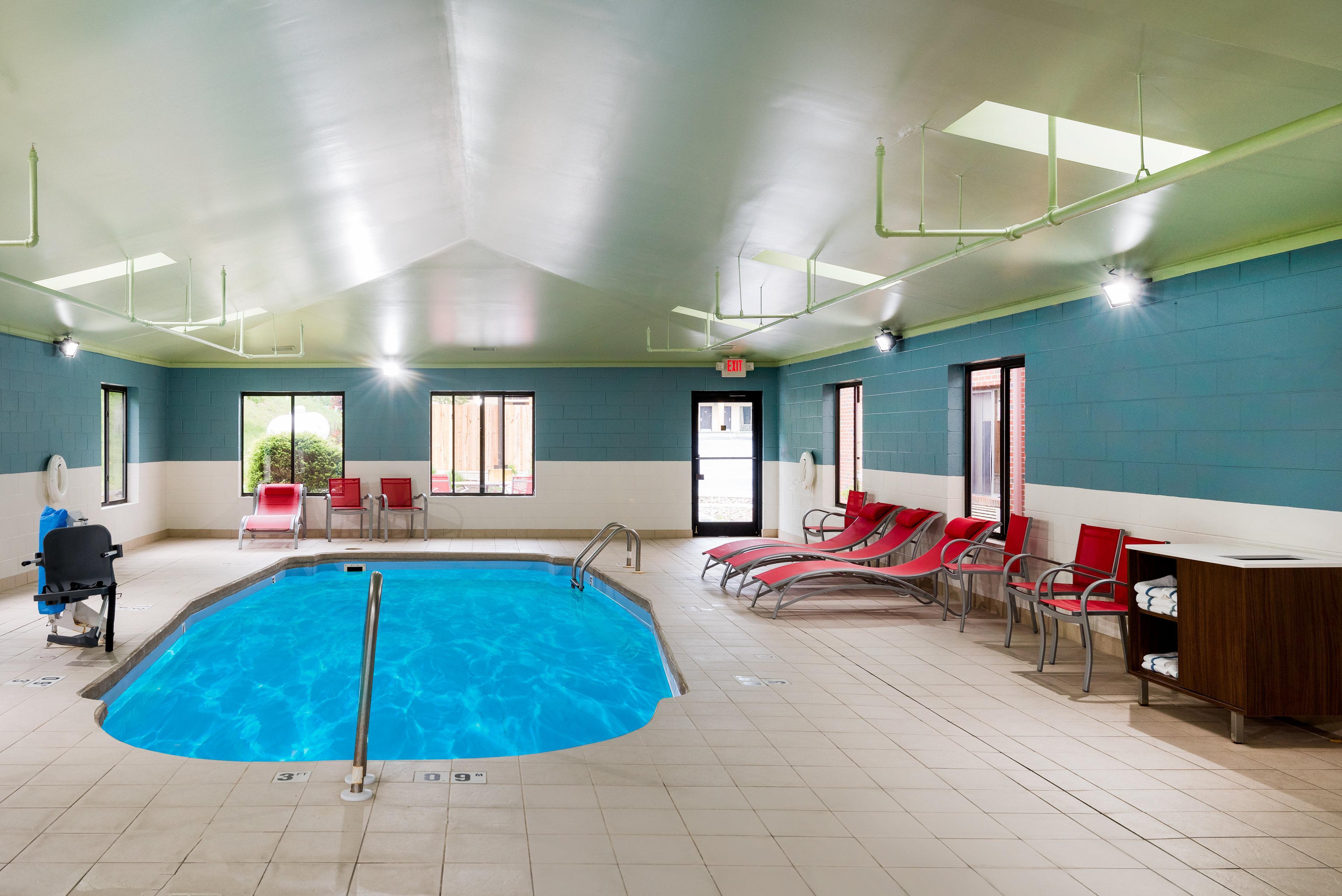 Holiday Inn Express Hillsville By Ihg Exterior photo