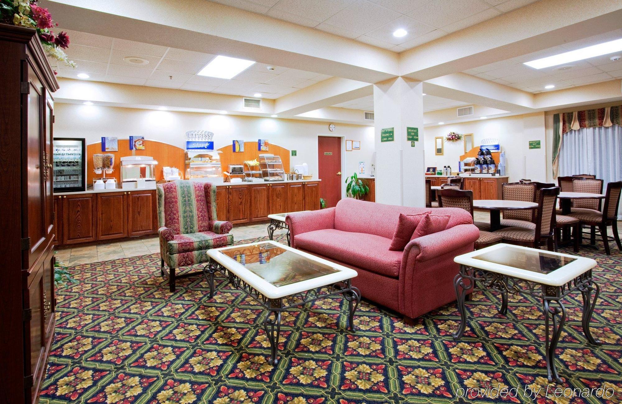 Holiday Inn Express Hillsville By Ihg Exterior photo