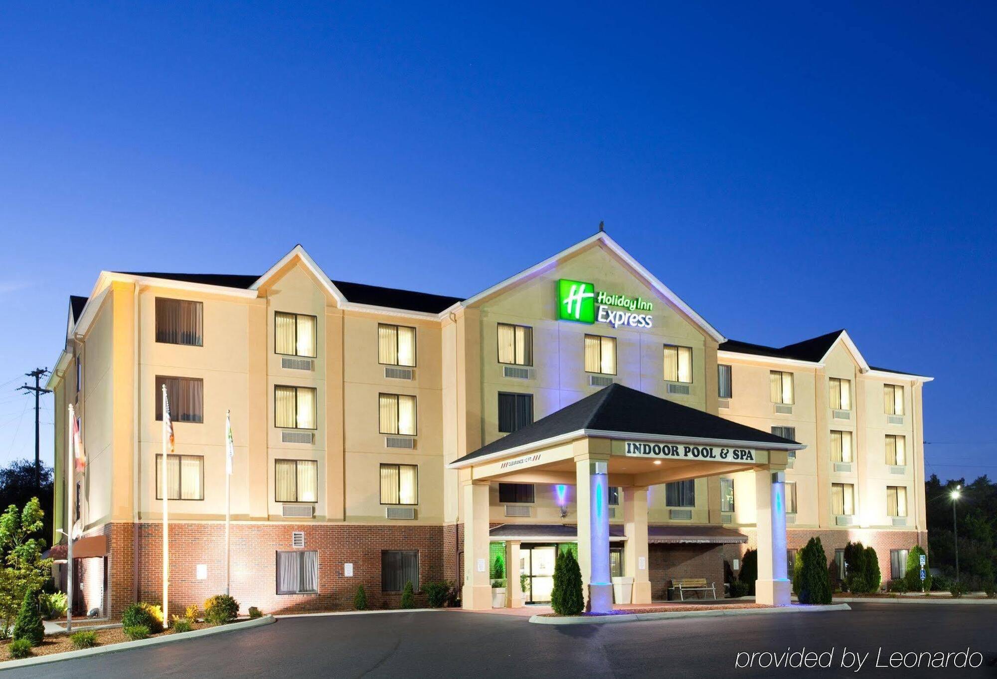 Holiday Inn Express Hillsville By Ihg Exterior photo